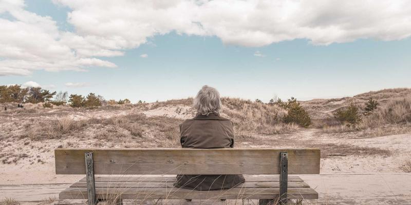 未来主义浪潮下的LH之家：智能家居如何重塑24小时生活美学